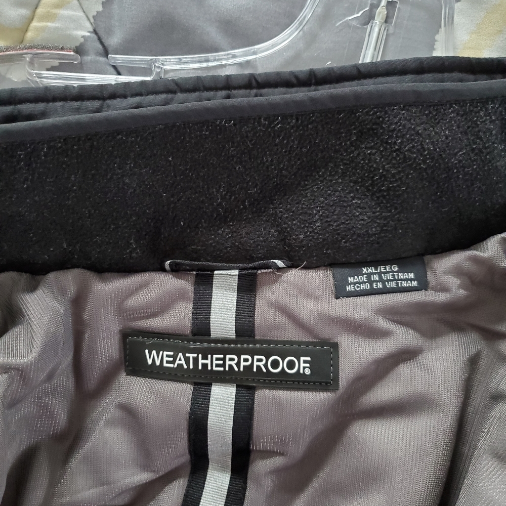 Men's Jacket - Picture 7 of 10
